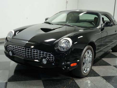 Used 2002 Ford Thunderbird image 17