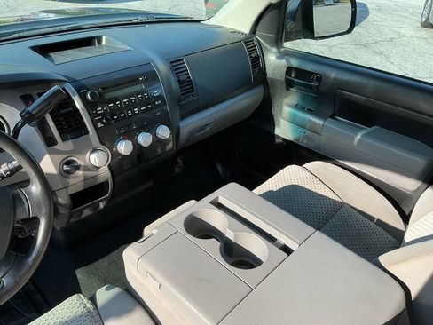 Used 2013 Toyota Tundra 4x4 Double Cab w/ Tow Pkg image 26