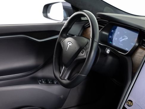 Used 2018 Tesla Model S 100D AWD/4WD image 24