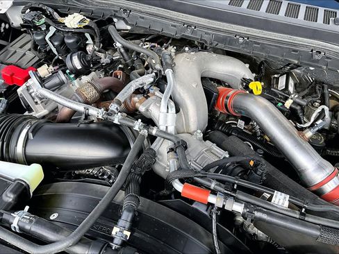 Used 2024 Ford F450 Limited image 61