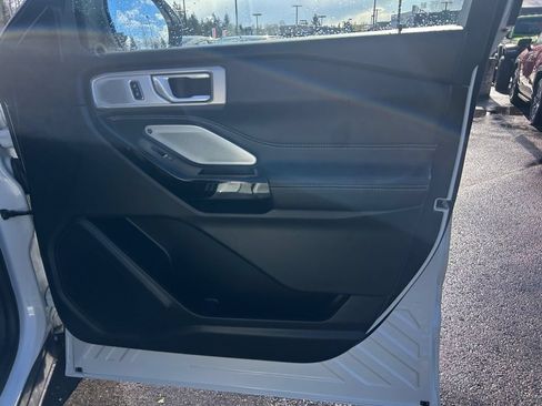 Used 2023 Ford Explorer ST w/ Equipment Group 401A AWD/4WD image 26