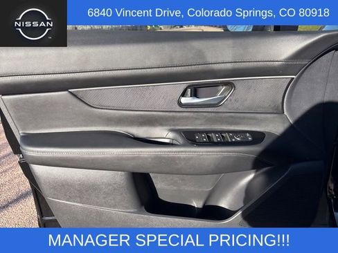 Certified 2025 Nissan Murano SV AWD/4WD image 32