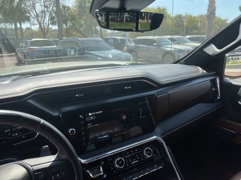 Used 2024 GMC Sierra 1500 Denali Ultimate image 28