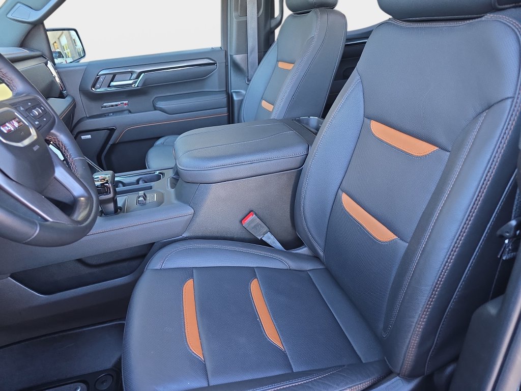 Used 2026 GMC Sierra 1500 AT4 w/ AT4 Premium Package AWD/4WD image 17