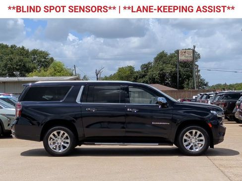 Used 2023 Chevrolet Suburban Premier AWD/4WD image 10