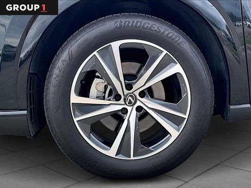 Used 2025 Lexus RX 350 Premium image 8