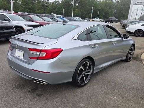 Used 2022 Honda Accord Sport image 13