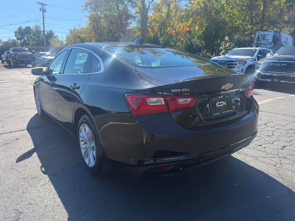 Used 2024 Chevrolet Malibu LT FWD image 3