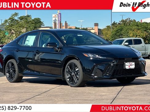 New 2026 Toyota Camry Hybrid AWD/4WD image 1