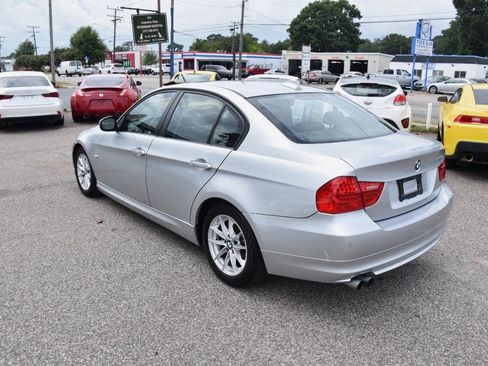 Used 2010 BMW 328i Sedan RWD image 6