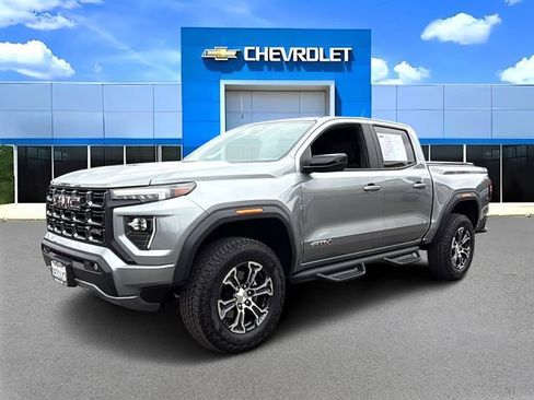 Used 2023 GMC Canyon AT4 w/ Canyon Safety Plus Package AWD/4WD image 7