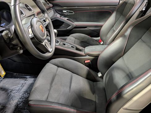 Certified 2024 Porsche 718 Boxster GTS RWD image 4