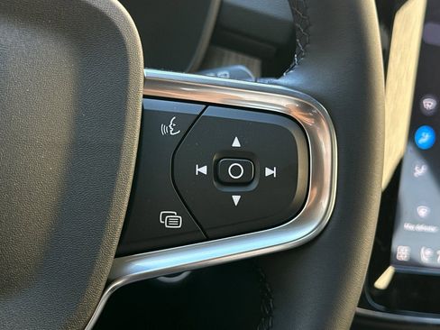 New 2026 Volvo XC40 B5 Plus w/ Protection Package Premier image 28