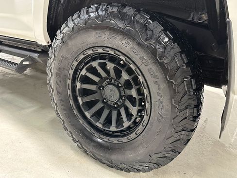 Used 2019 Toyota 4Runner TRD Off-Road Premium image 24