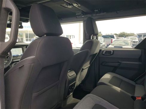 Used 2022 Ford Bronco 4-Door image 14