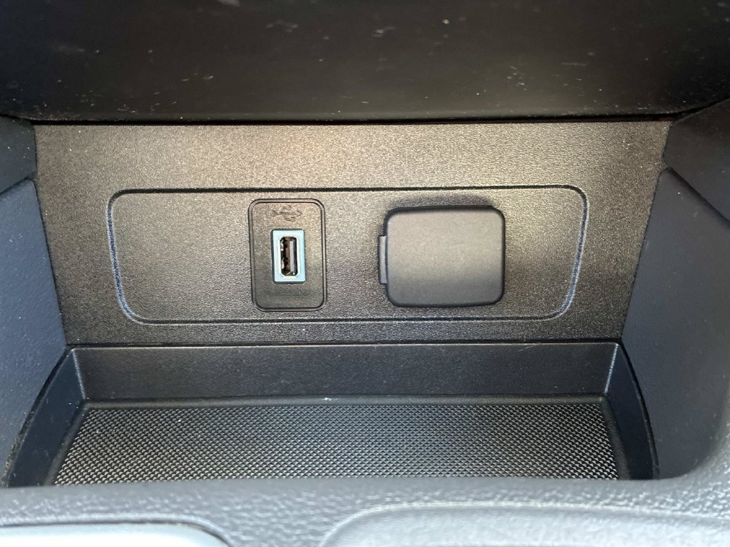 Used 2017 Ford Escape SE FWD image 28