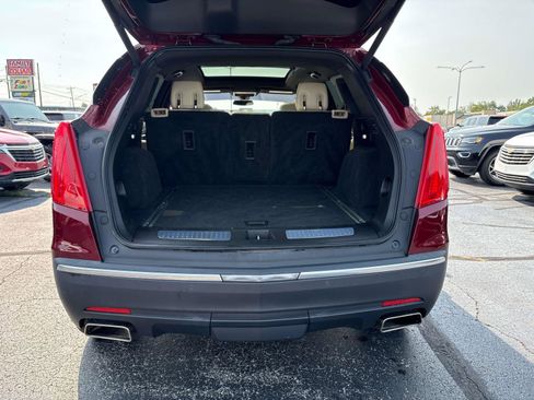 Used 2017 Cadillac XT5 Luxury w/ Driver Awareness Package FWD image 5