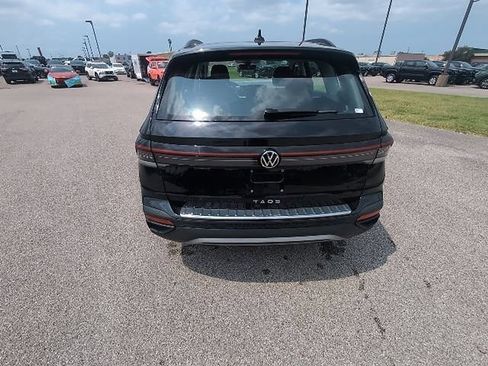 Used 2025 Volkswagen Taos S FWD image 6