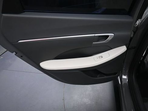 Used 2021 Hyundai Sonata SEL FWD image 13