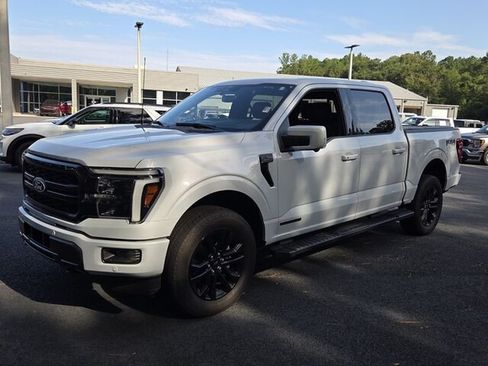 Used 2025 Ford F150 Lariat w/ Equipment Group 502A High AWD/4WD image 3