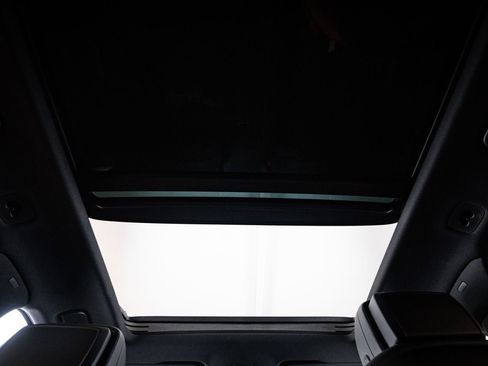 Certified 2026 Porsche Cayenne AWD/4WD image 30