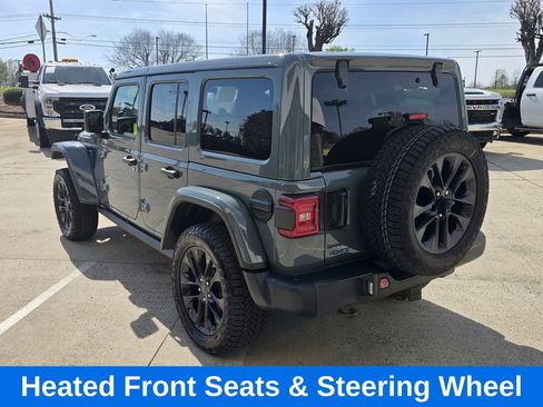 Used 2025 Jeep Wrangler Unlimited Sahara image 8