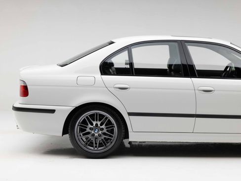 Used 2001 BMW M5 RWD image 23