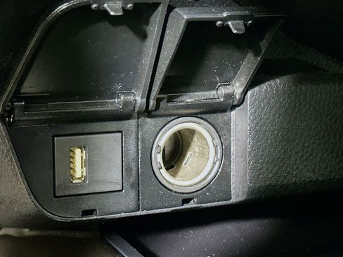 Used 2023 Toyota Camry LE image 30