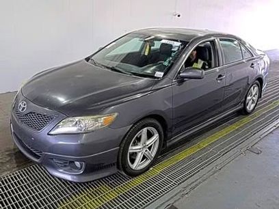 Used 2011 Toyota Camry SE w/ SE Extra-Value Pkg #1