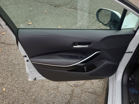 Used 2023 Toyota Corolla XSE image 14