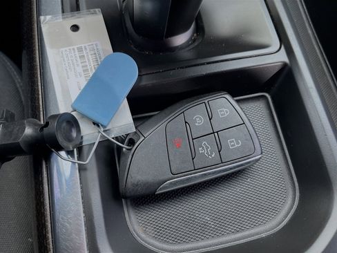 Used 2024 Chevrolet Silverado 1500 LT Trail Boss w/ Protection Package AWD/4WD image 34