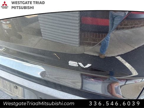 Used 2022 Nissan Pathfinder SV image 11