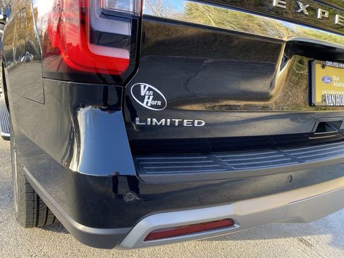 Certified 2023 Ford Expedition Limited image 48