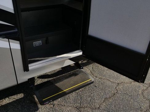 Used 2022 Mercedes-Benz Sprinter 3500 w/ Charging Package, Dashboard image 80