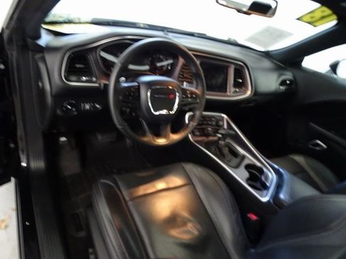 Used 2018 Dodge Challenger GT w/ Driver Convenience Group image 4