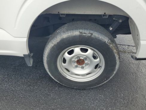 Used 2021 Ford F150 XL RWD image 4