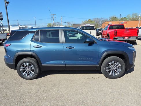New 2026 Chevrolet Equinox LT image 9