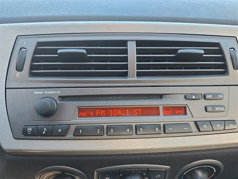 Used 2003 BMW Z4 2.5i image 16