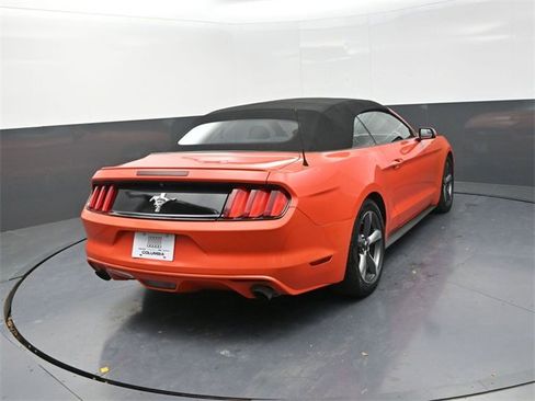 Used 2015 Ford Mustang Convertible w/ Equipment Group 051A image 7