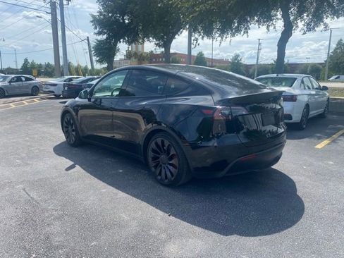 Used 2023 Tesla Model Y Performance AWD/4WD image 3