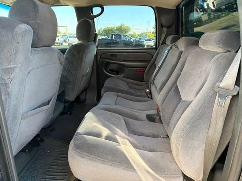 Used 2005 GMC Sierra 1500 SLE w/ Off-Road Package AWD/4WD image 17