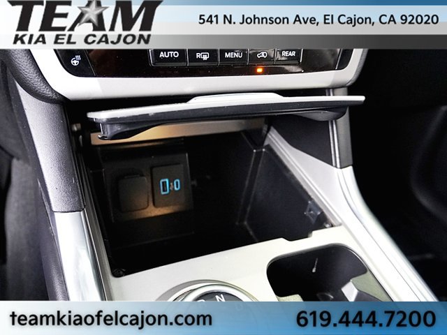 Used 2023 Ford Explorer XLT w/ Equipment Group 202A AWD/4WD image 33