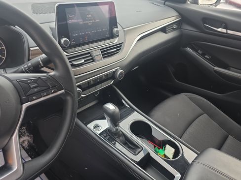 Used 2023 Nissan Altima 2.5 SV image 22