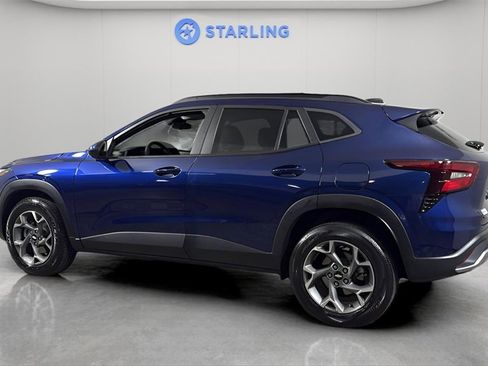 Certified 2024 Chevrolet Trax LT w/ Sunroof Package image 4