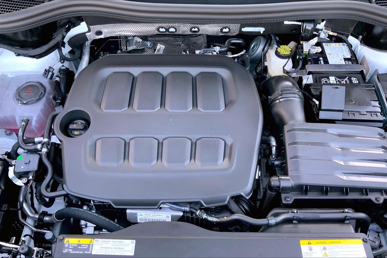 New 2027 Volkswagen Tiguan SE R-Line AWD/4WD image 16