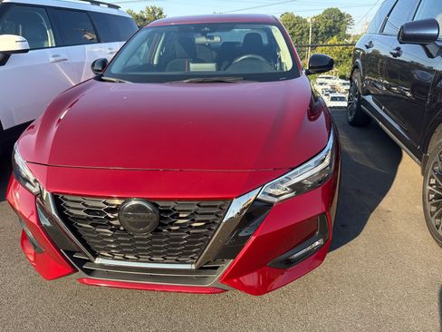 Used 2022 Nissan Sentra SR FWD image 3