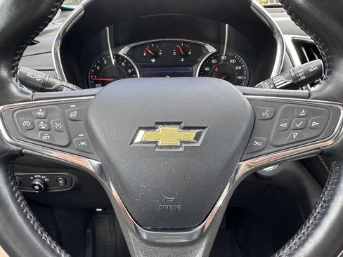 Used 2021 Chevrolet Equinox Premier AWD/4WD image 18