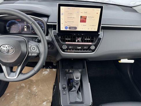 New 2026 Toyota Corolla Cross XLE image 2