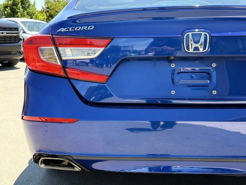 Used 2019 Honda Accord Sport image 9