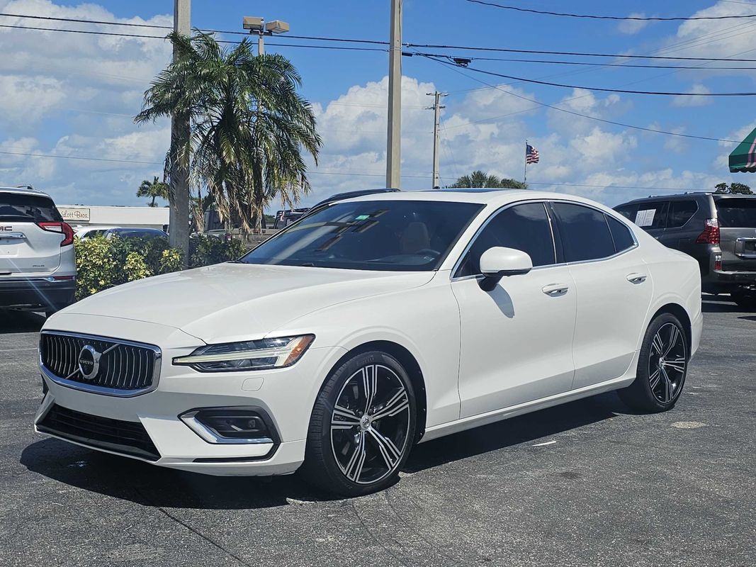 Used 2020 Volvo S60 T5 Inscription FWD image 1